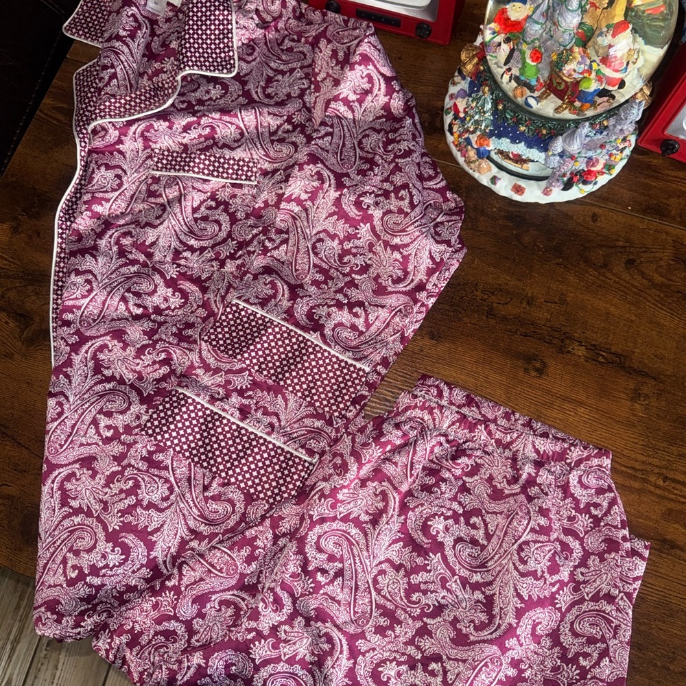 Miss Elaine Pajama Set